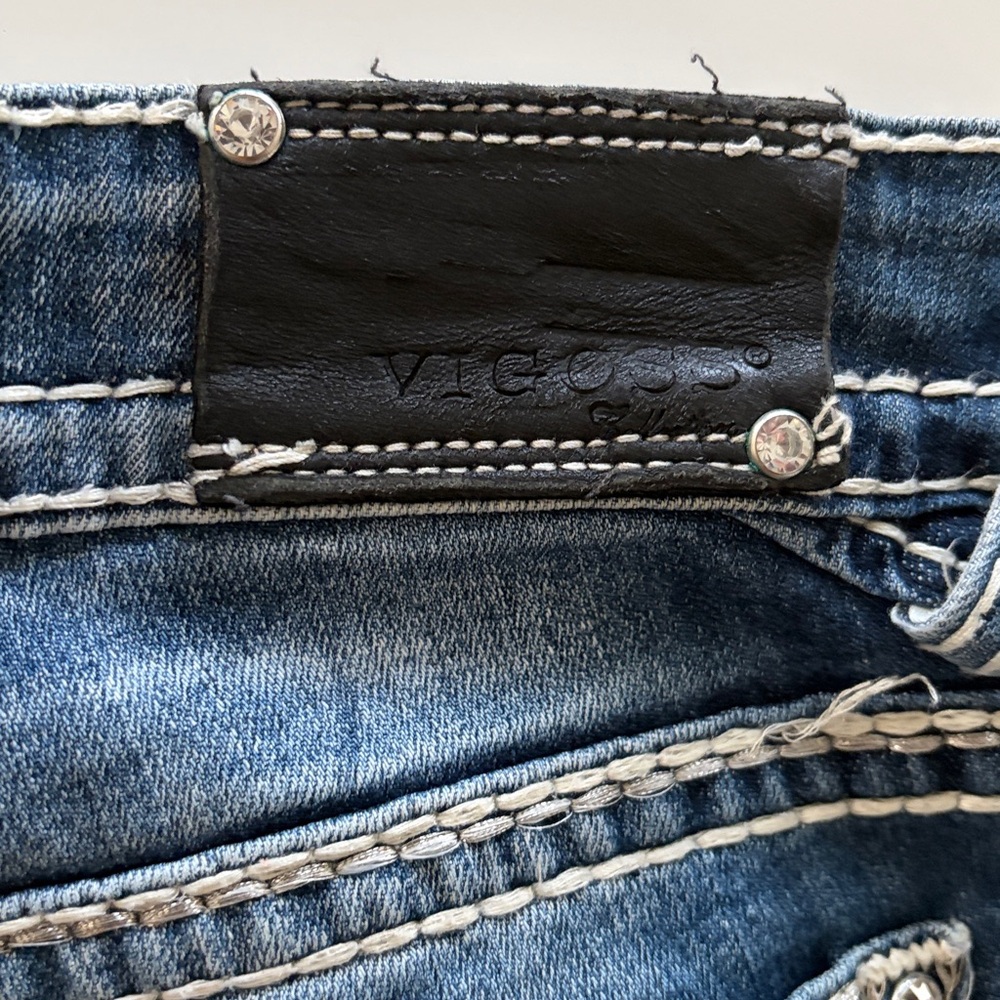 Jeans - Picture 12 of 12